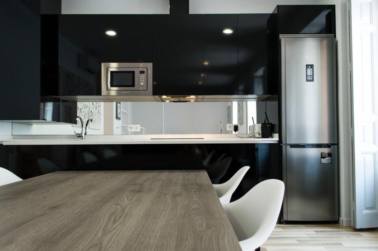For You Rentals New Design Apartment Temporal Puerta Del Sol Pre10C Madrid Exterior photo