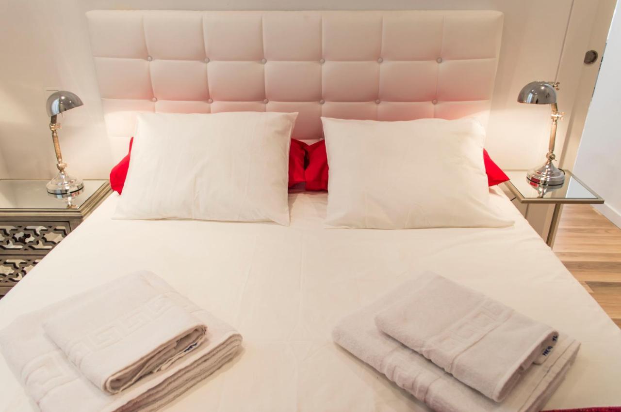 For You Rentals New Design Apartment Temporal Puerta Del Sol Pre10C Madrid Exterior photo