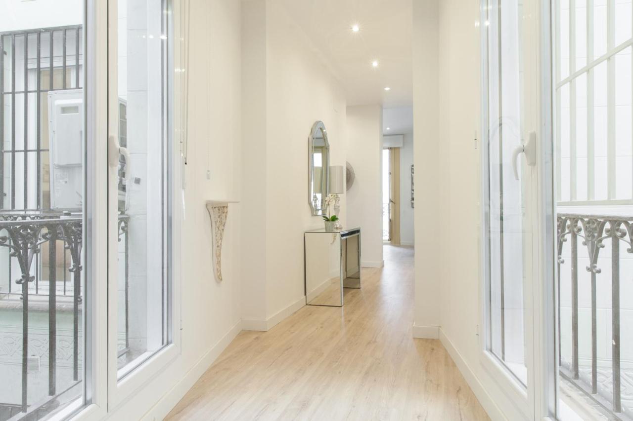 For You Rentals New Design Apartment Temporal Puerta Del Sol Pre10C Madrid Exterior photo